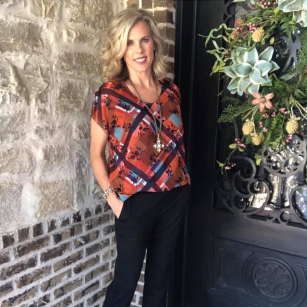 Cabi Lattice Flower Check Pattern (Top & Cami) Bl… - image 1